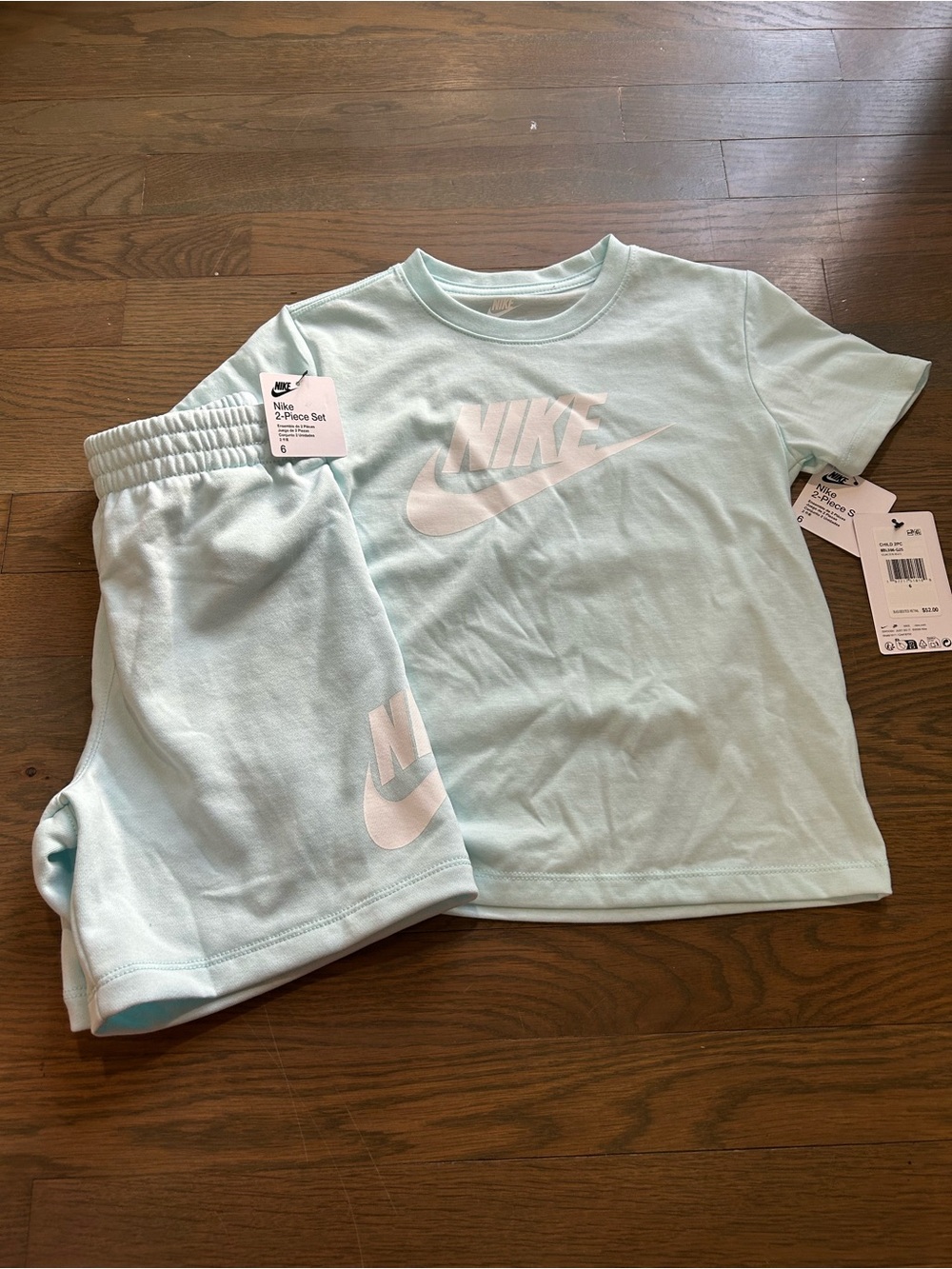 NWT Nike Boys Set size 6